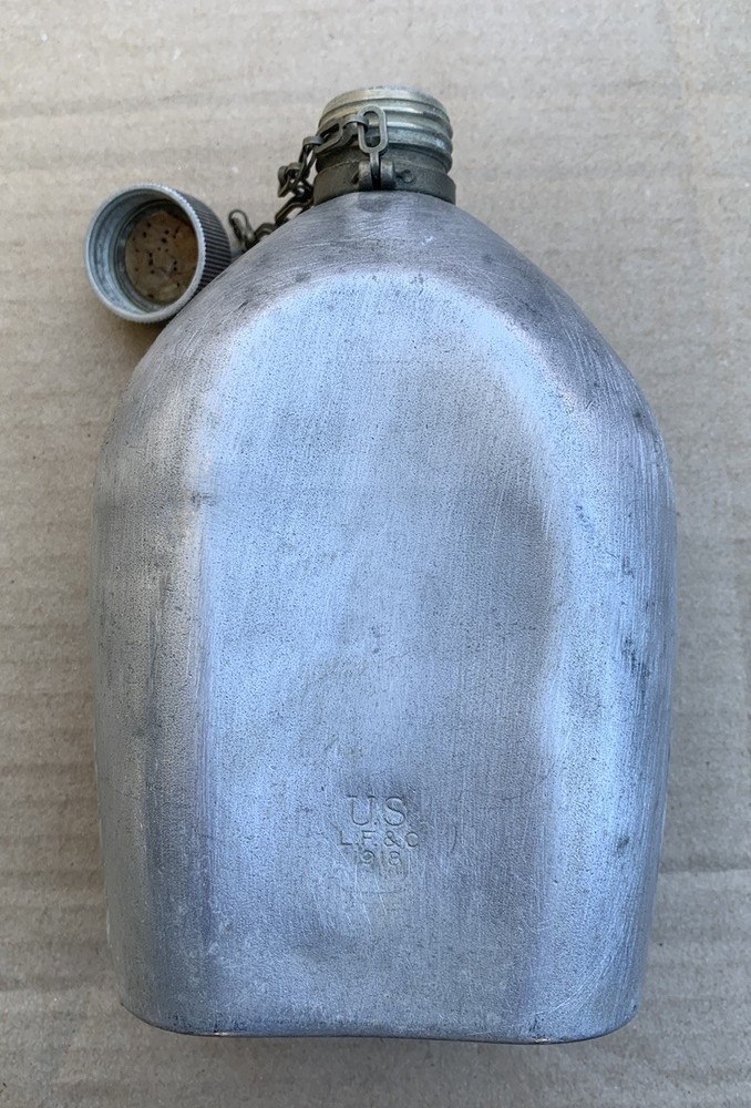 Original WWI US Military Canteen 1918 Dated