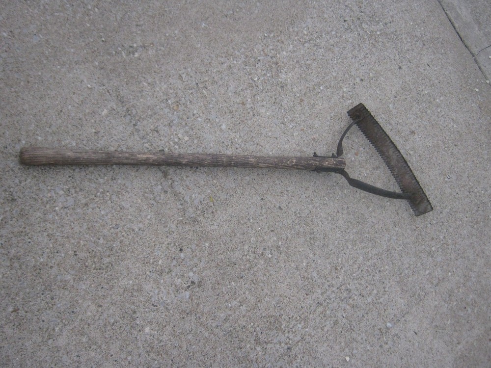 Vintage Weed Grass Trimmer Sling Blade Wood Handle Rustic Yard Sickle Wacker