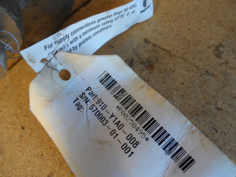 Magnetrol 910-Y1A0-008 Level Sensor Nema Type 4X