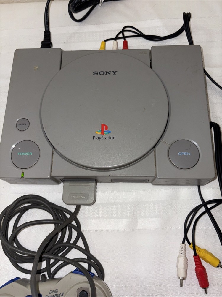 Sony PlayStation 1 PS1 System w/cables & controller