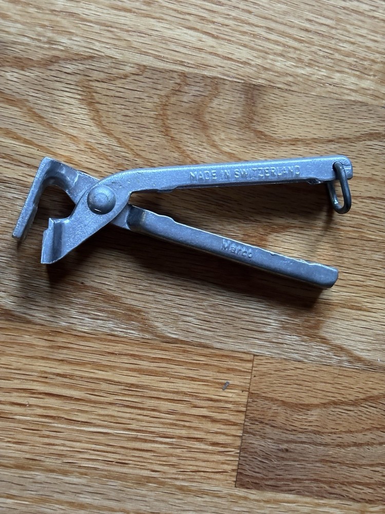 Cast Pot Gripper