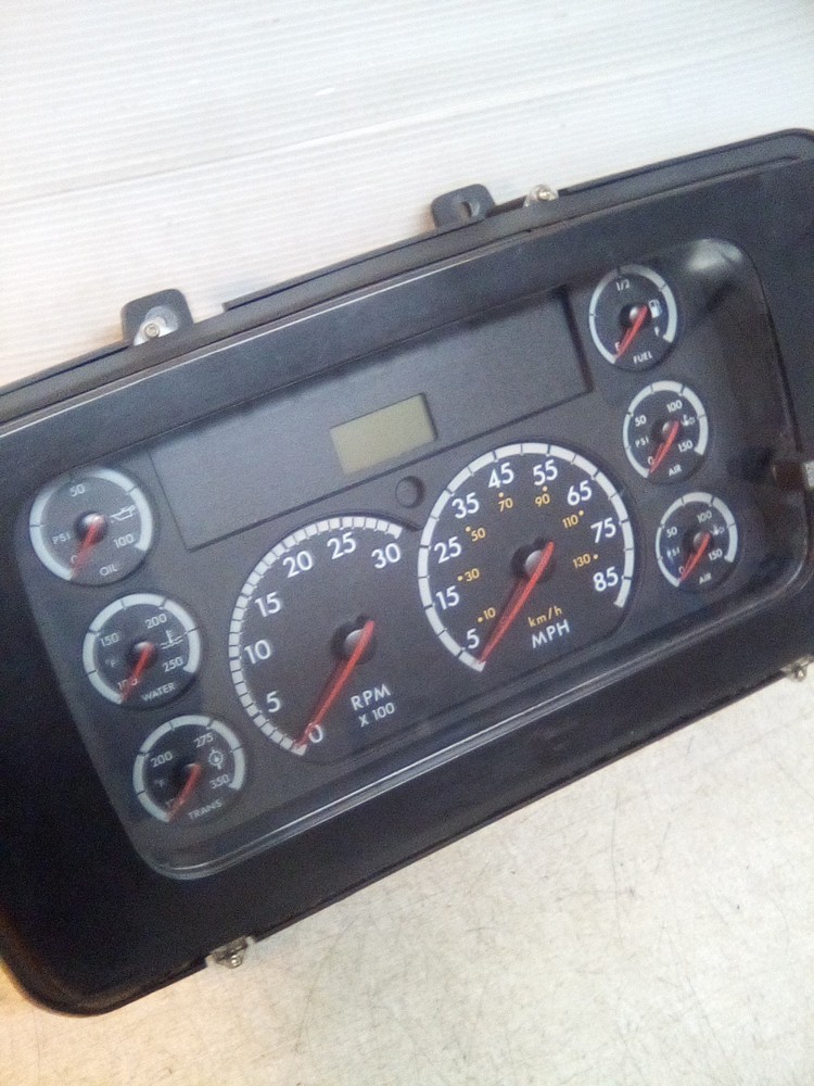 Freightliner Cascadia Speedometer Instrument Cluster