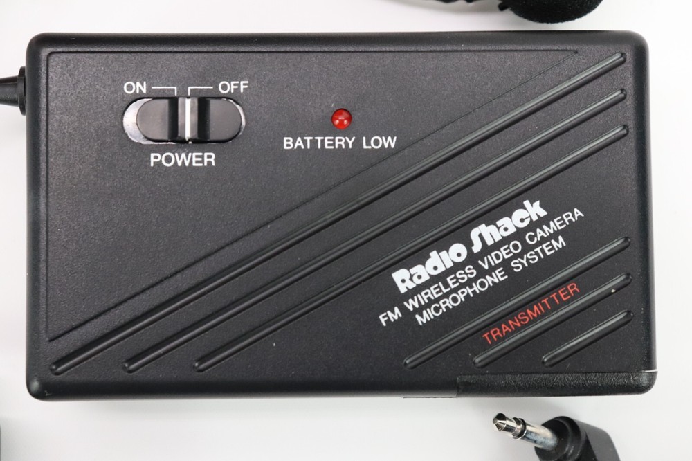 Radio Shack FM Wireless Video Camera Microphone System # 32-1226
