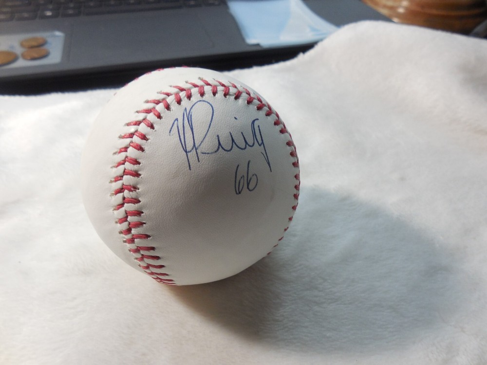 YASIEL PUIG AUTOGRAPHED BASEBALL LA DODGERS