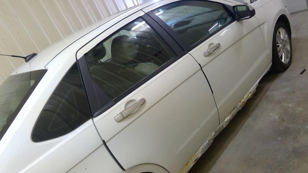 Used Headrest fits: 2010 Ford Focus Grade A