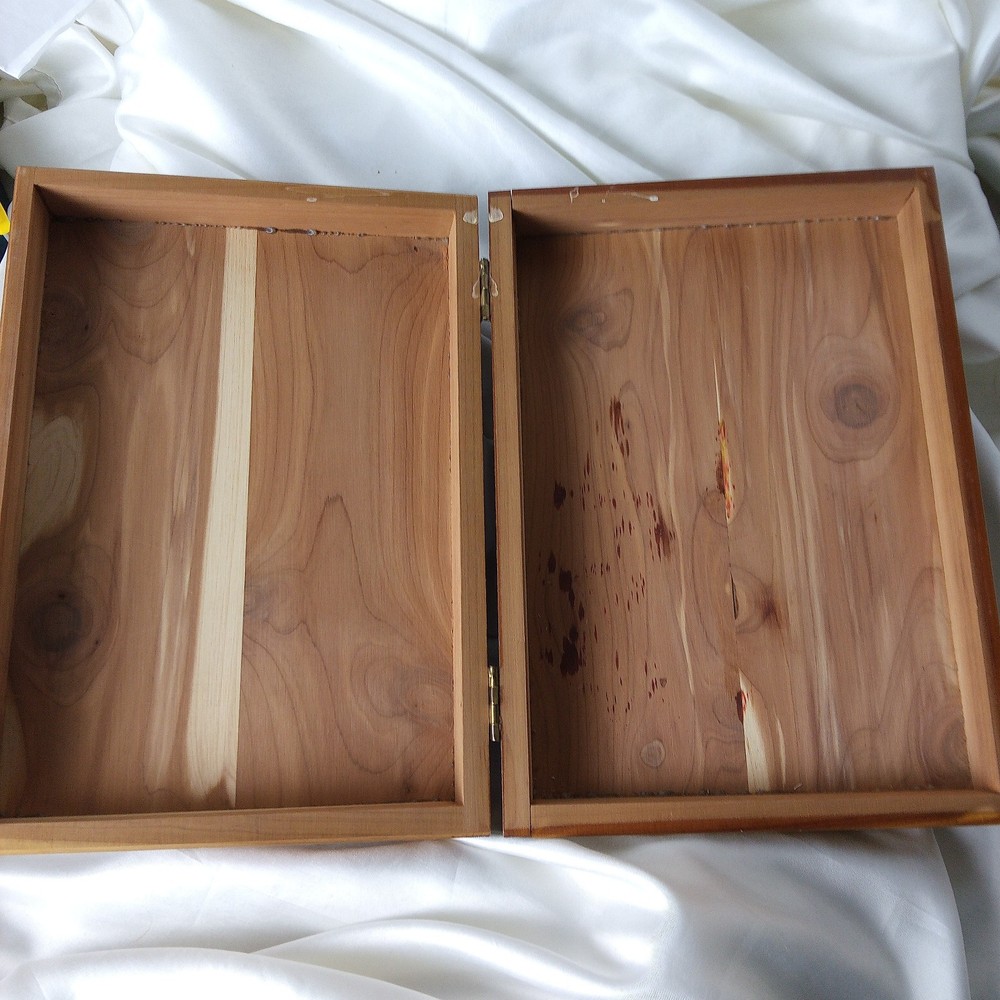 CEDAR WOOD BIBLE COVER