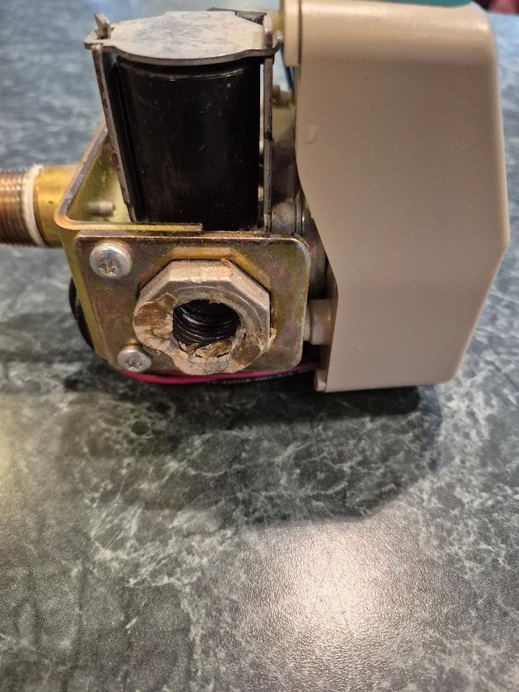 184768-000 37E73A-304 Gas Valve of White Rodgers OEM