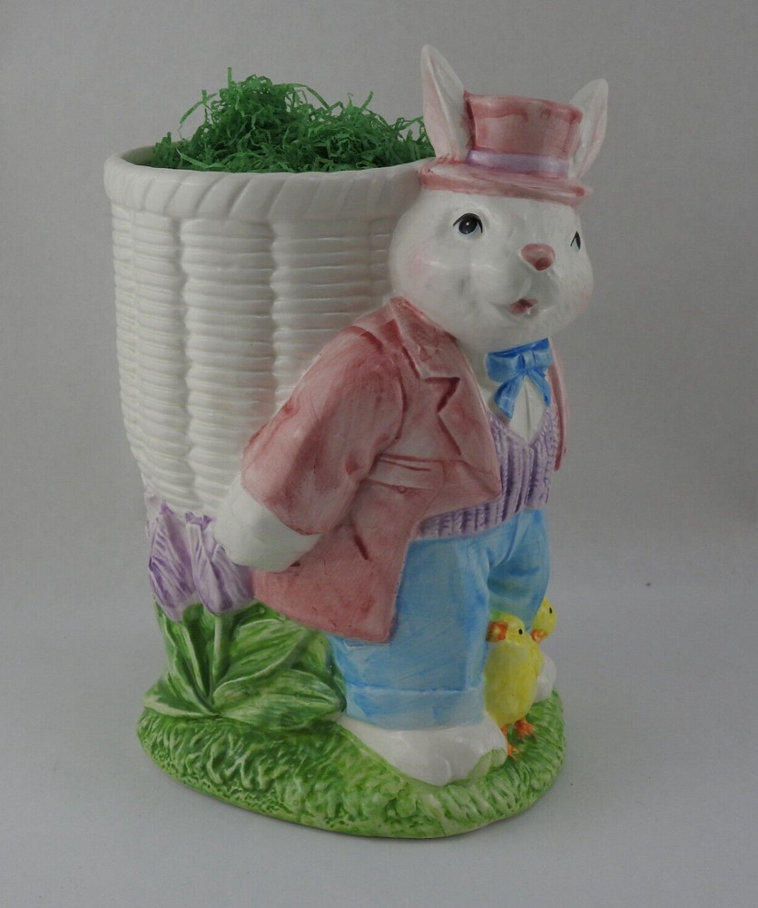 Vintage Easter Bunny Rabbit Chicks Tulips Basket Pattern Ceramic Vase Taiwan 8"T
