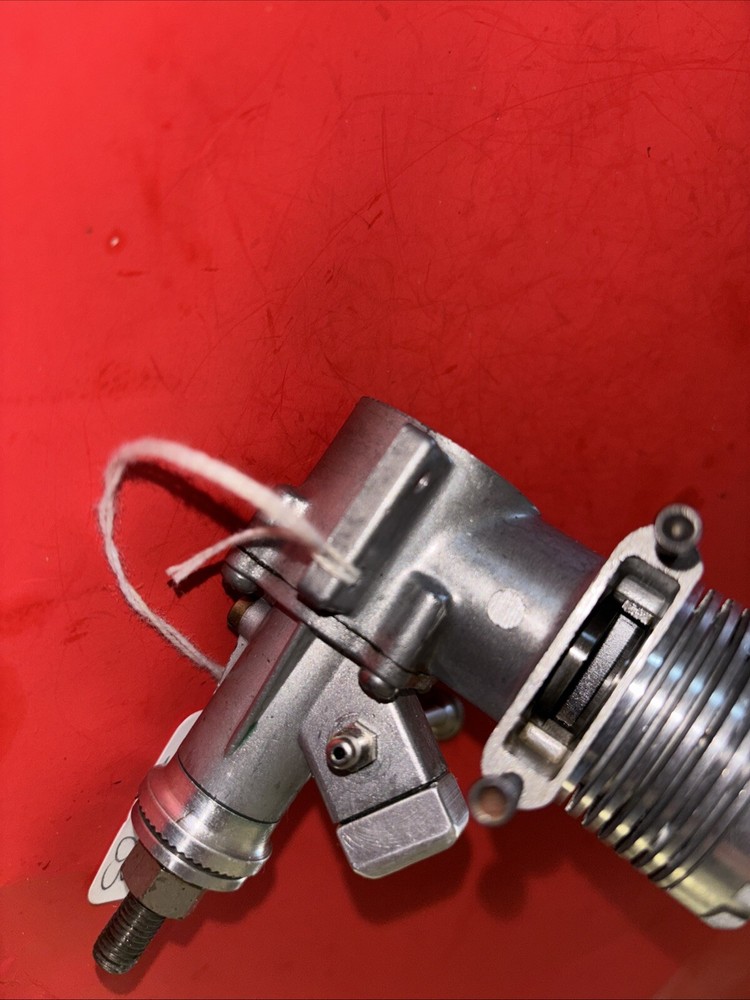 ENYA 29 5224 STUNT ENGINE & T-MUFFLER COMPLETE NICE #103