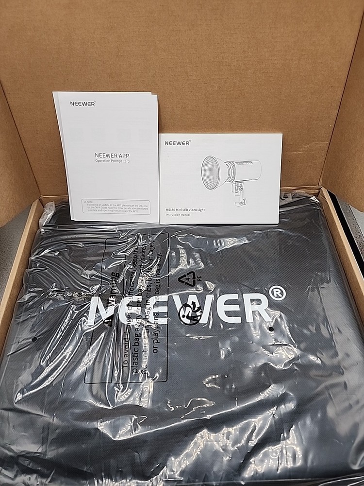 NEEWER MS150 Mini LED Video Light Daylight LED Monolight