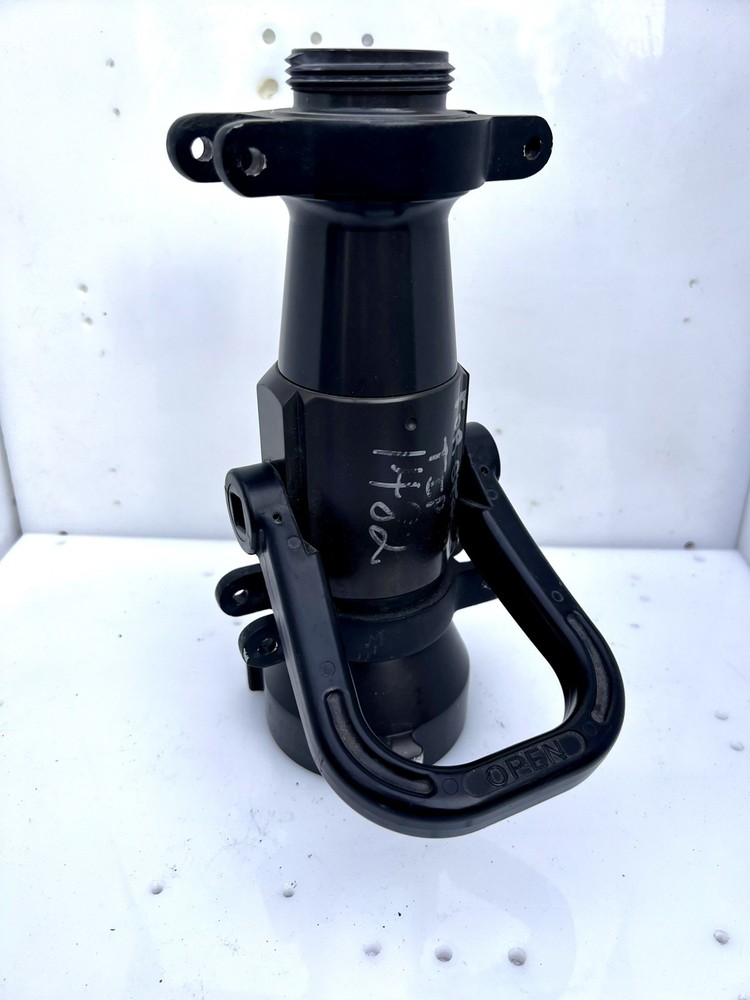 AKRON 2-1/2" SHUTOFF