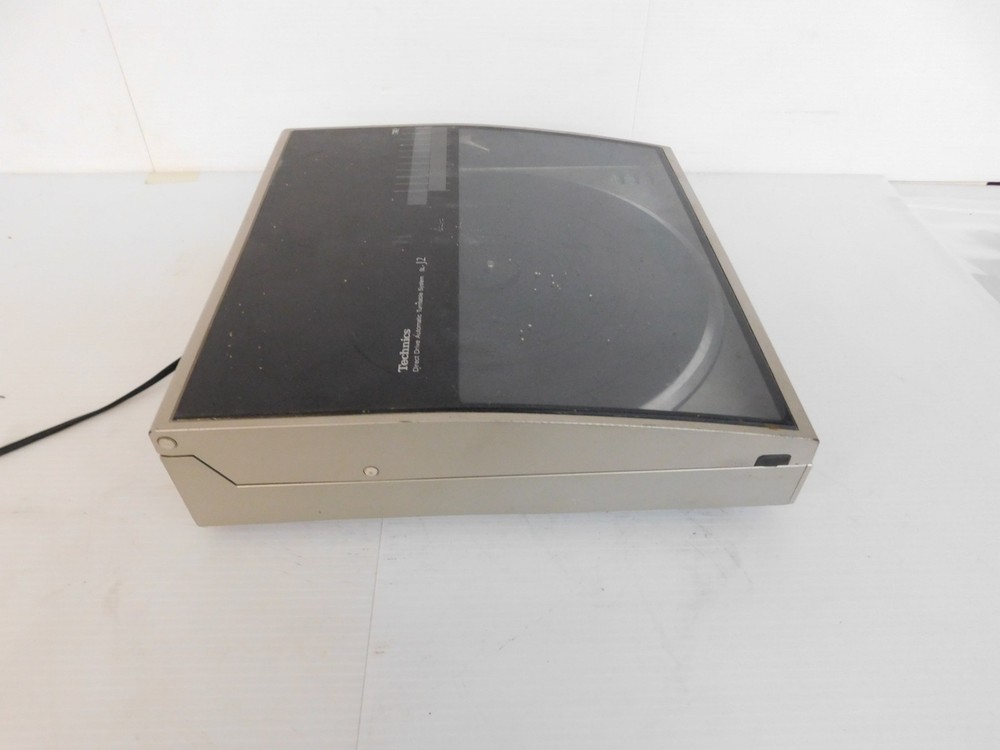 TECHNICS DIRECT DRIVE AUTOMATIC TURNTABLE SYSTEM SL-J2 (MPT17)