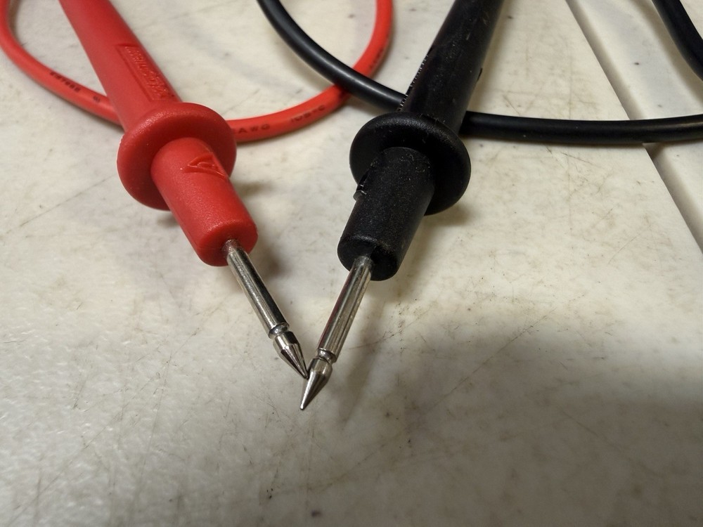 Hyper Tough Digital Clamp Meter AC DC 300V LCD Display Diode & Continuity Check