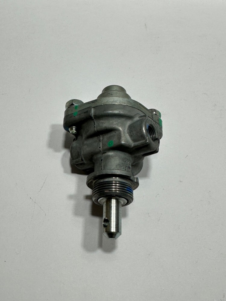 NEW BENDIX 276567N PP-1 CONTROL VALVE PUSH-PULL STYLE