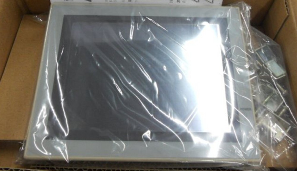 NEW Mitsubishi Melsec F940GOT-BWD-E LCD HMI Touch Screen Panel