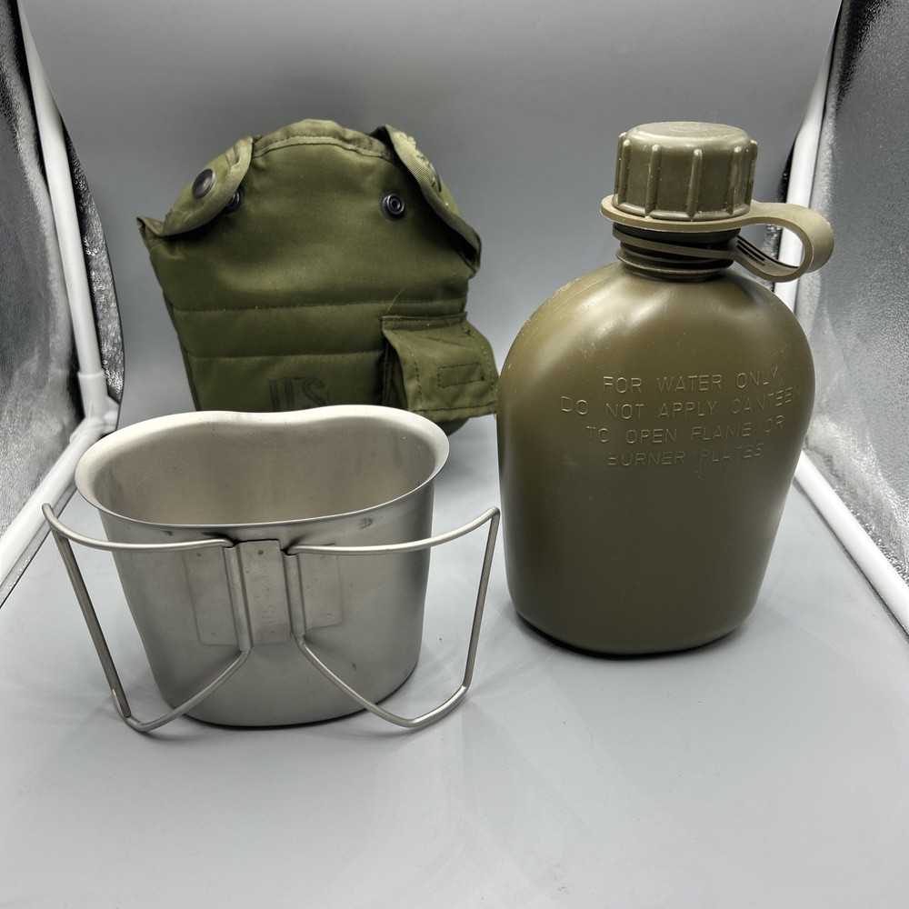 1980 US Military Canteen & Cover