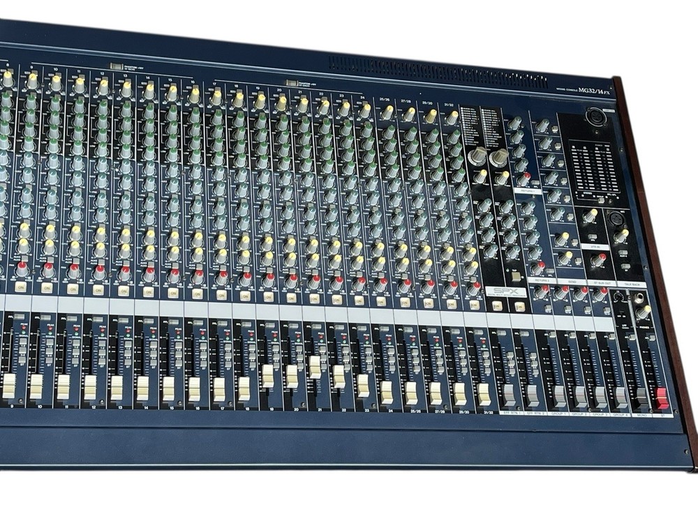 Yamaha Mixing Console MG32/14FX - Original Box