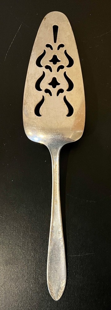 Vintage King Edward Silver Plate Pieced Pie Server 10"