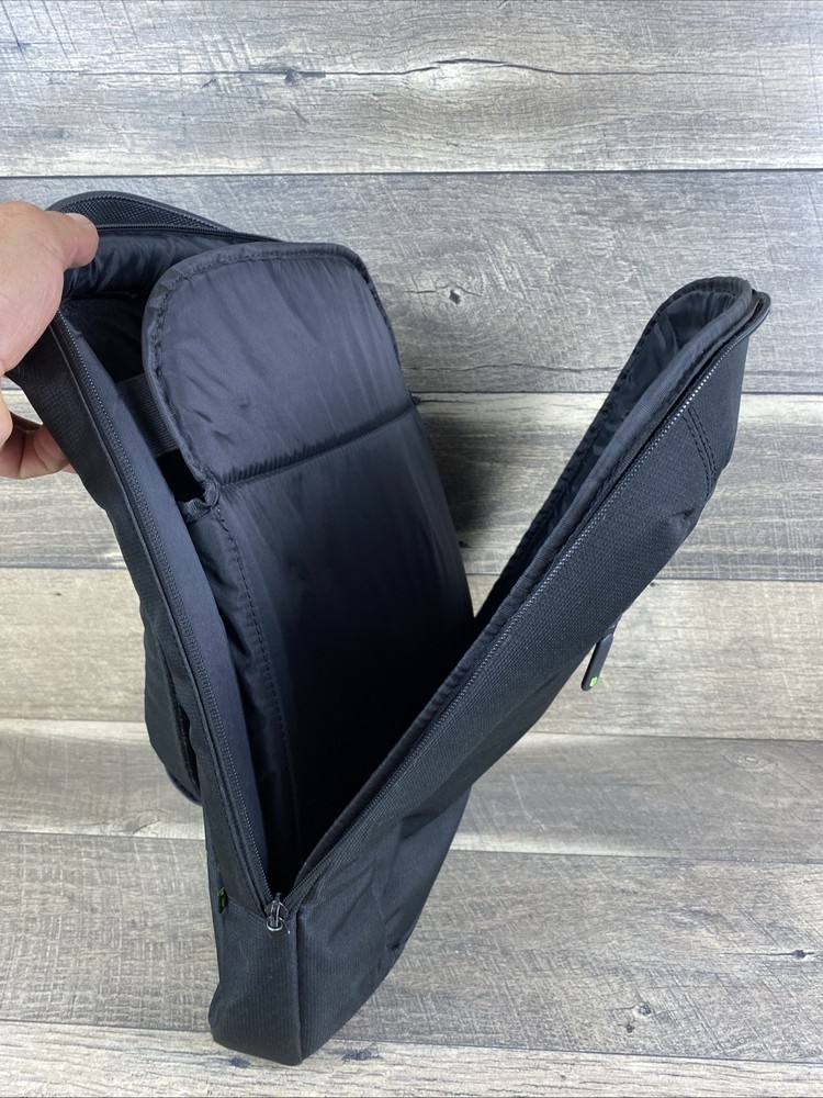 Black Incase ICON Backpack Slim