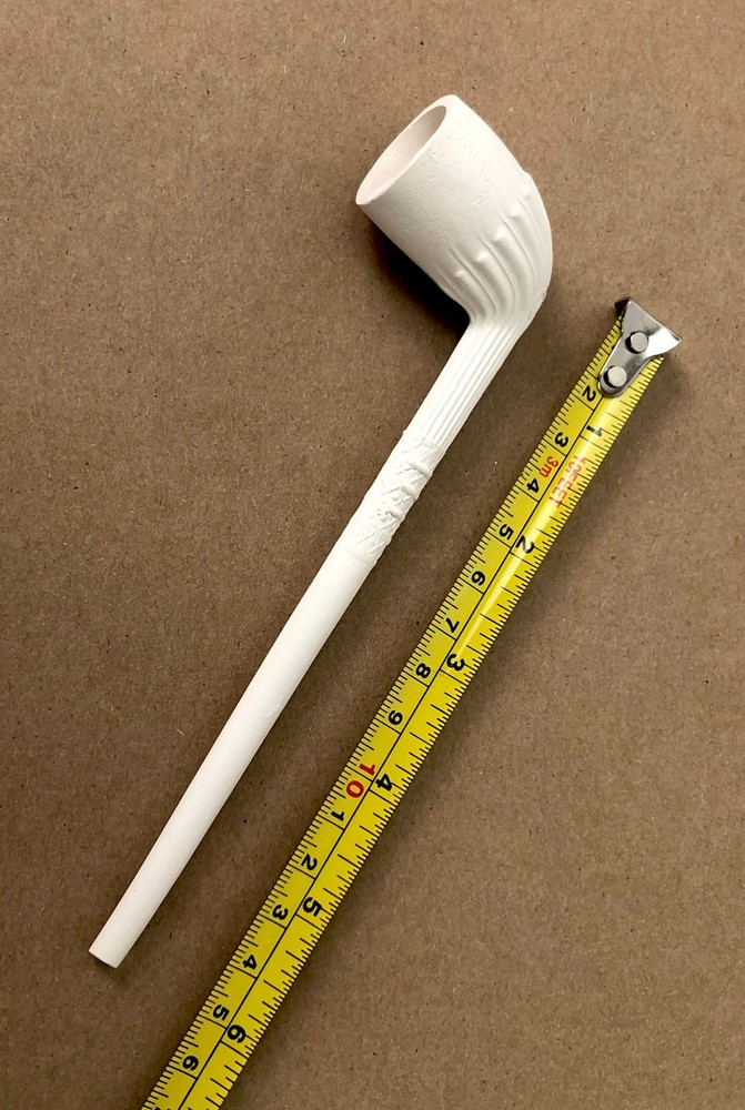 Historical Clay Pipe with Fluted Pattern
