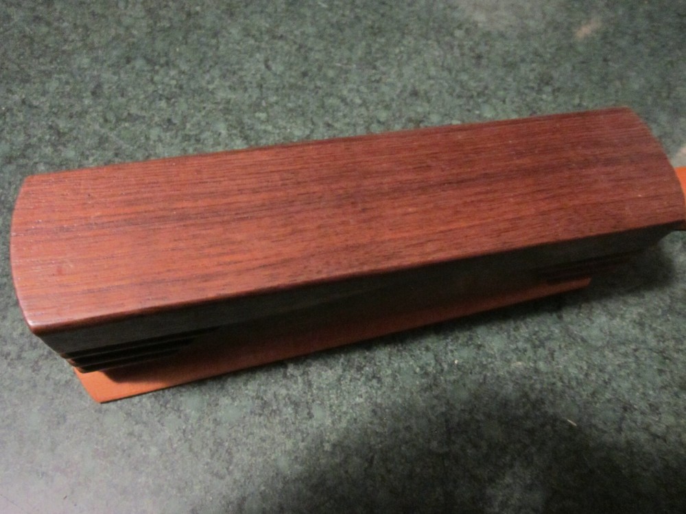 Beautiful painted paddle 6 1/4" Turkey box call with side inserts. SOUNDS GR EUC