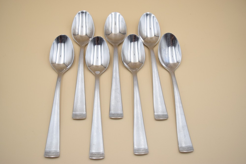 16pc Cambridge Solvay Sand Pebble Flatware Knives Serving Spoon Dinner Fork