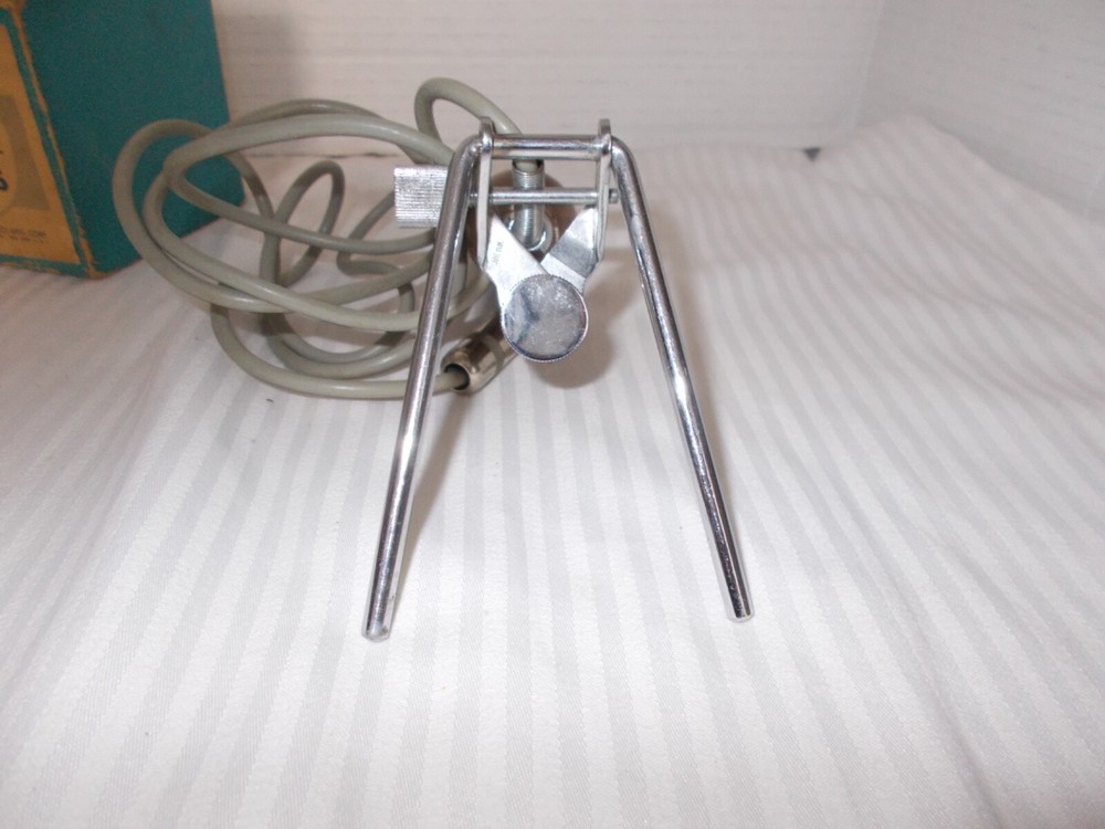 Vintage ARGONNE Dynamic Microphone AR-16 - Nice condition - UNTESTED -