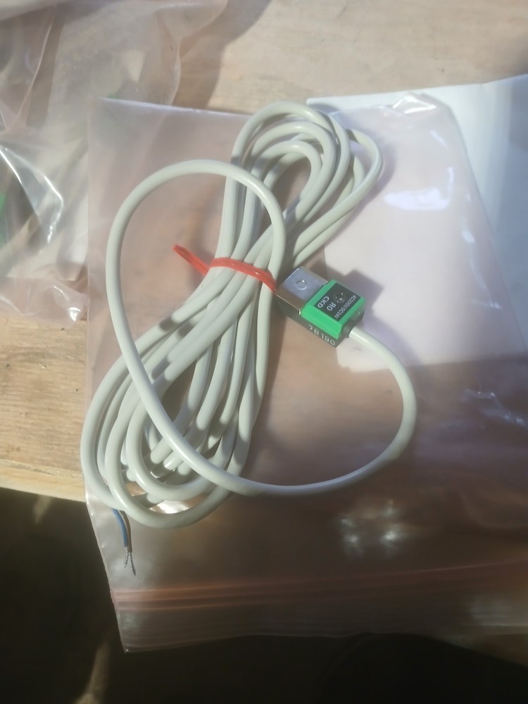 NEW CKD CORP SW-R0 / SWR03 24VDC  Cable