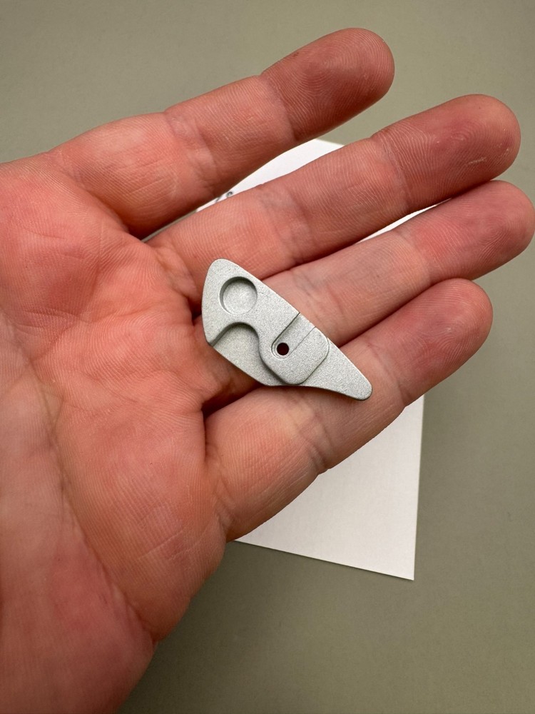 Dye DM7 Eye Covers-Satin Silver