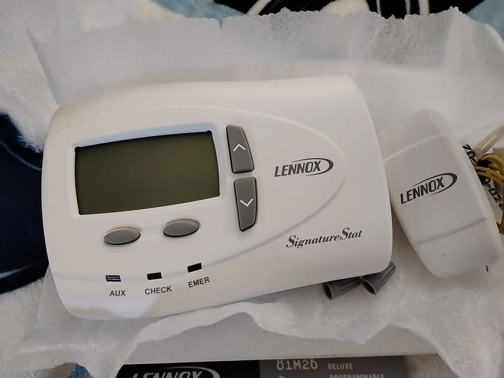 Lennox Deluxe Programmable Thermostat