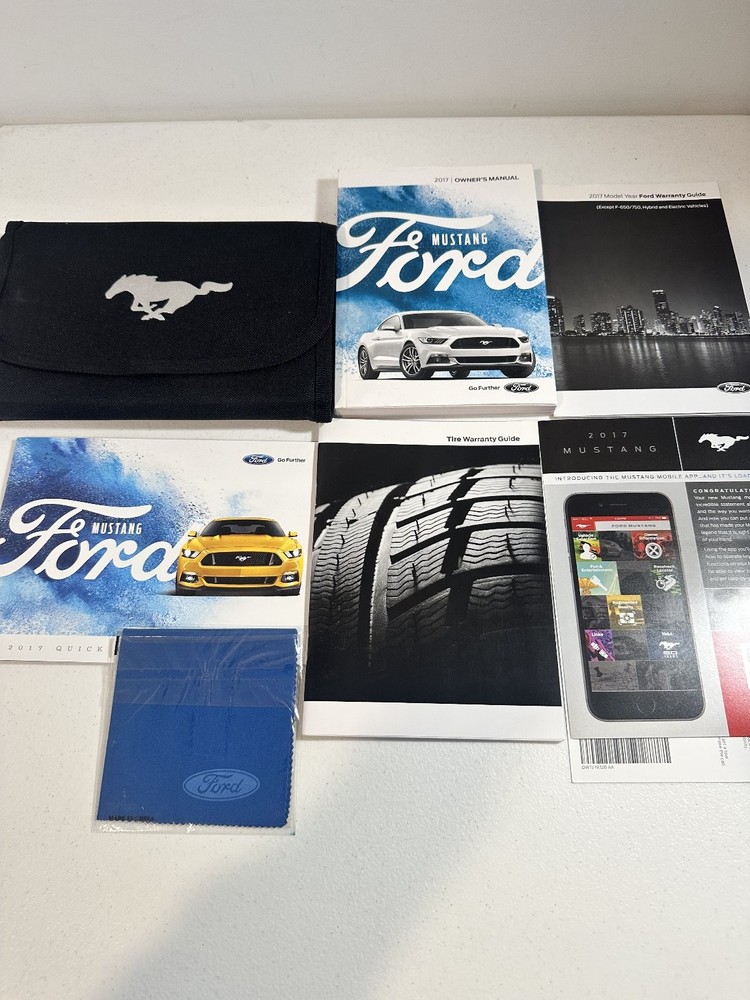 2017 Ford Mustang Owner Manual Set