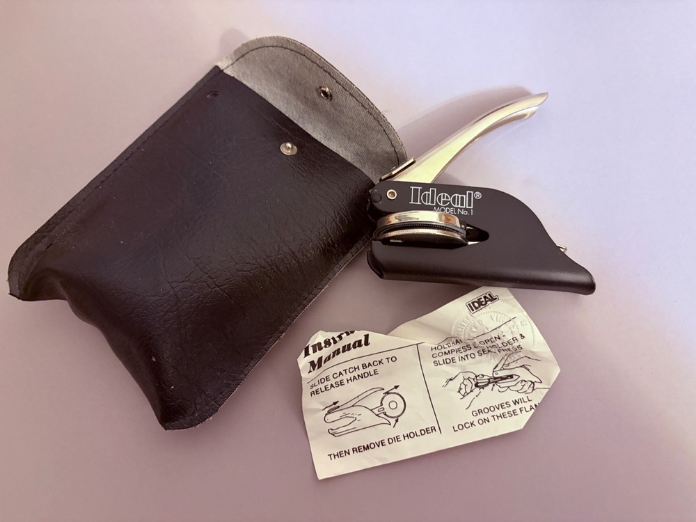 Ideal Model 1 Handheld Embossing Seal Press w Pouch Replaceable Die