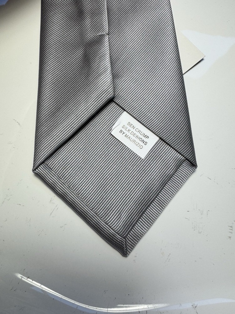 NWT VERSE 9 SOLID COLOR NEW STYLE PRINT SILK DESIGNS TIE & HANKY