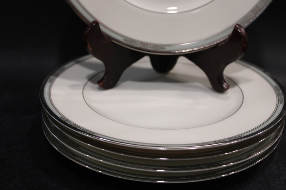 Noritake Fullerton 5 Dinner Plates 10 5/8"