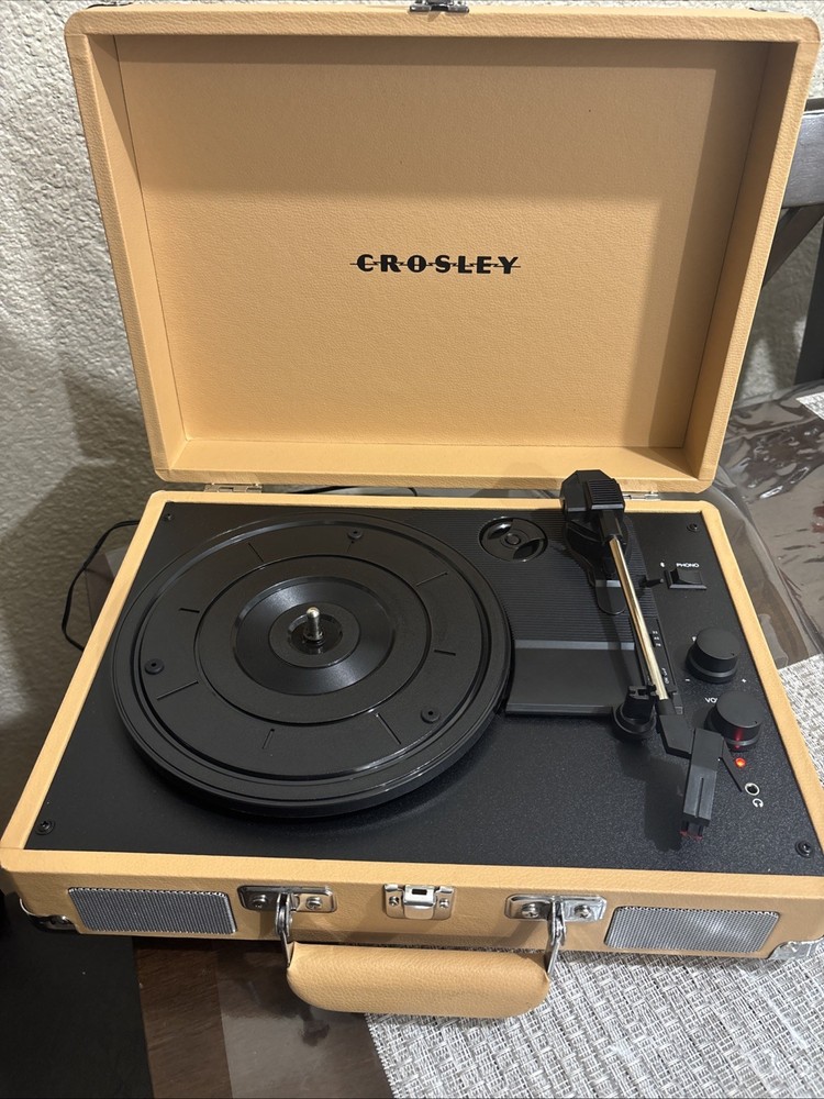 Crosley Bluetooth Vinyl Record Player Model CR8005D-TA