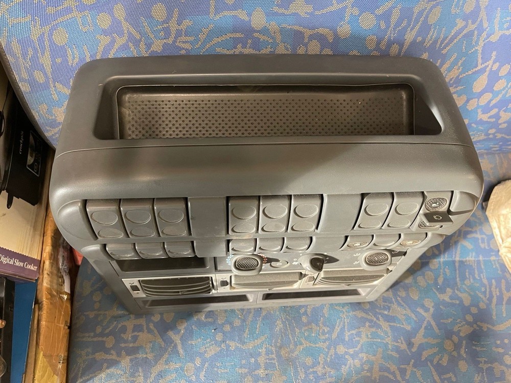 Iveco Eurocargo Dash Console Panel