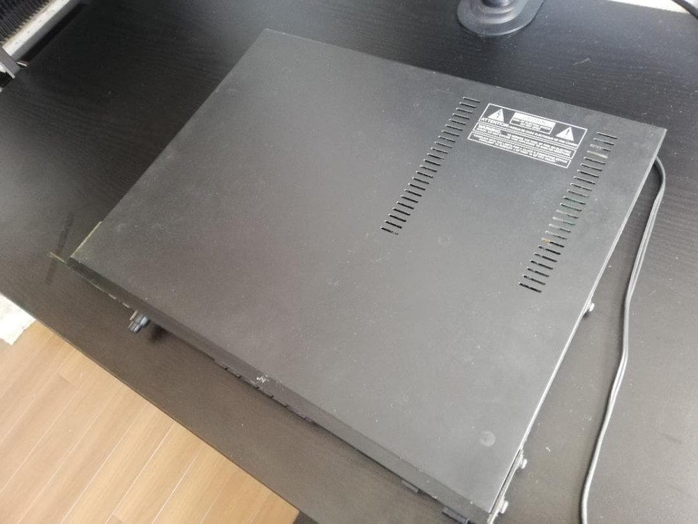 Roland S-330 Digital Sampler Rack Mount Vintage Sampler Tested Working