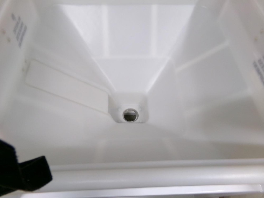 Plastic Process Equipment Material Bin MTB800, 800 LBS Capacity, 22.50 Cubic Ft.
