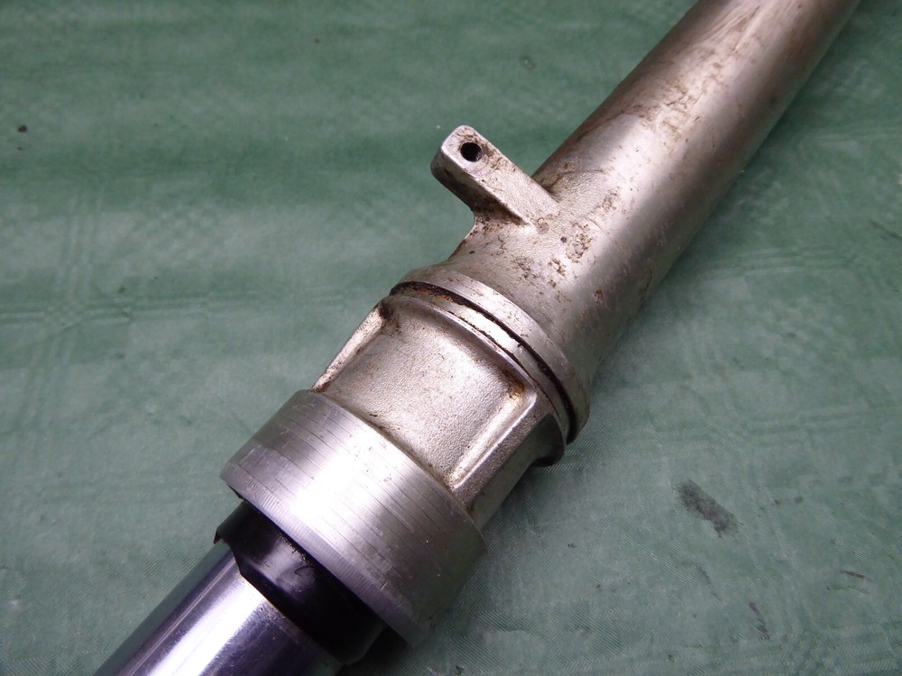 1982 VMX HONDA CR125 250 (int.e*) SUSPENSION FRONT FORK LEG FORK STRUT 36mm