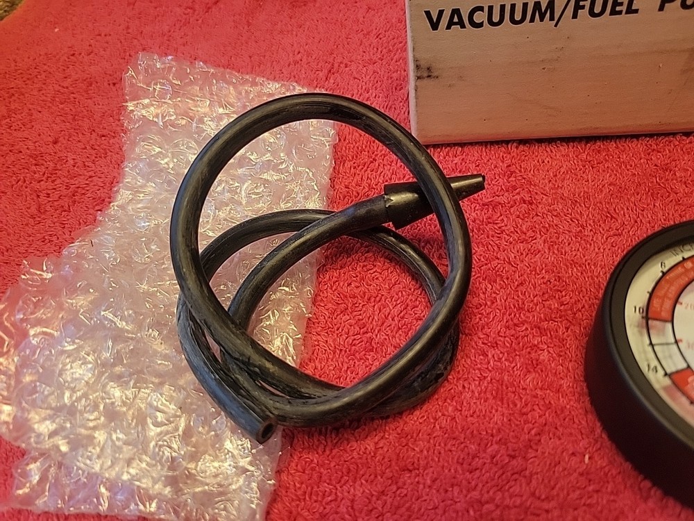 VACUUM/FUEL PUMP TESTER MODEL 744