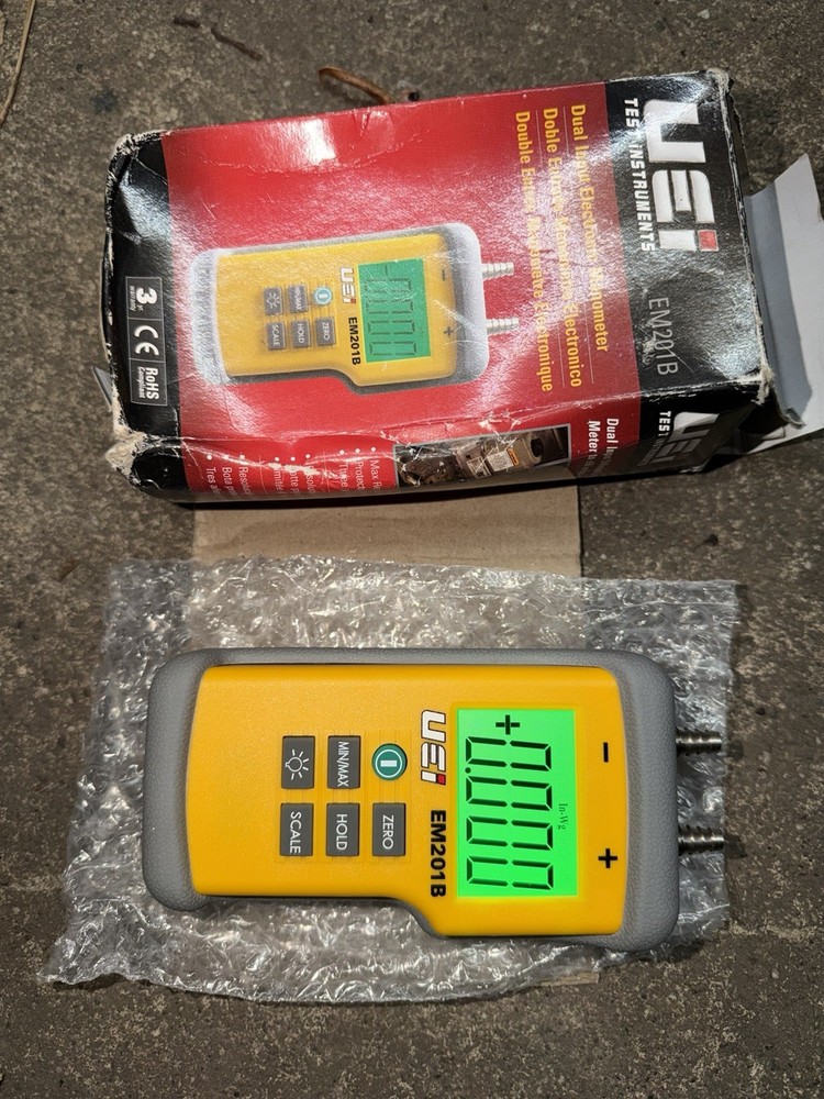 UEi Test Instruments EM201B Dual Input Differential Manometer
