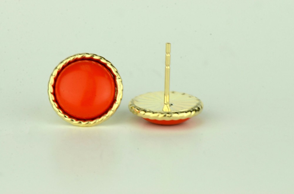 14K Yellow or White Gold Flat Stud Earrings