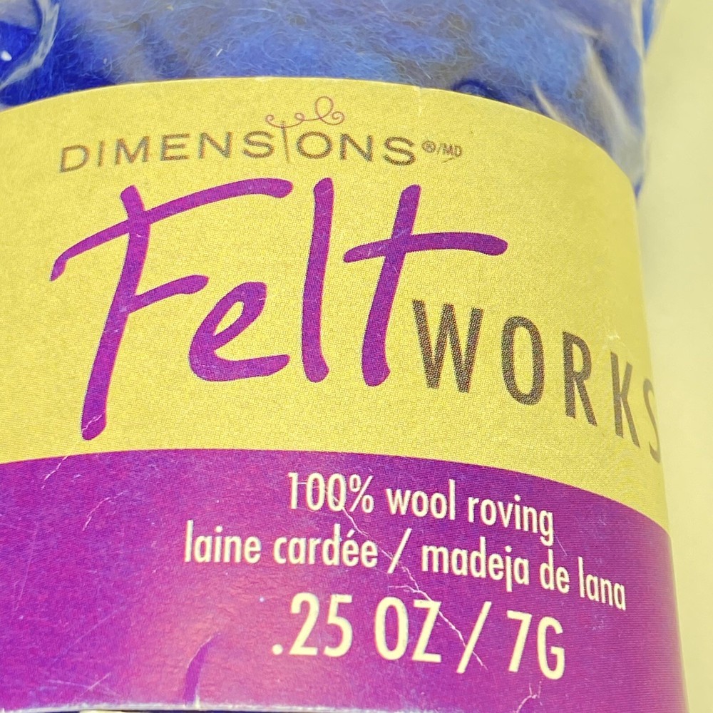 Dimensions Feltworks Blue Curly Roving - .25 ounces