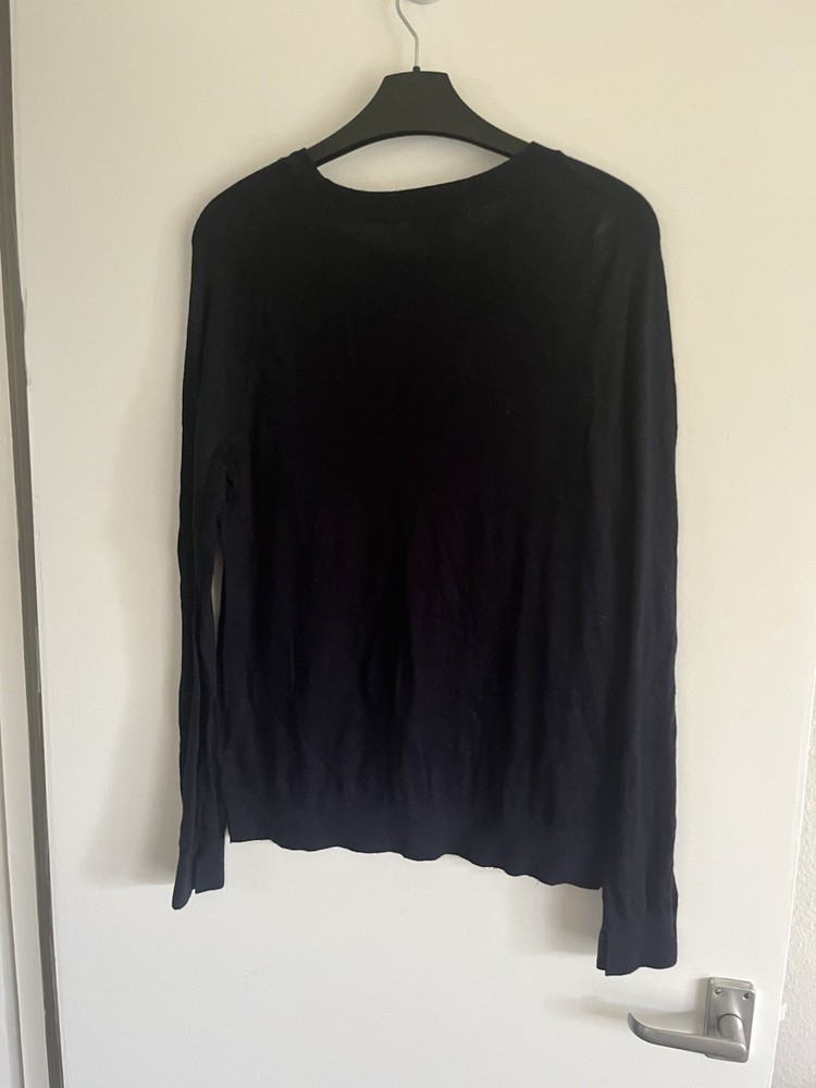 H&M Navy Lightweight Viscose Blend Pullover Size M UK 10-12 Soft Fine Knit