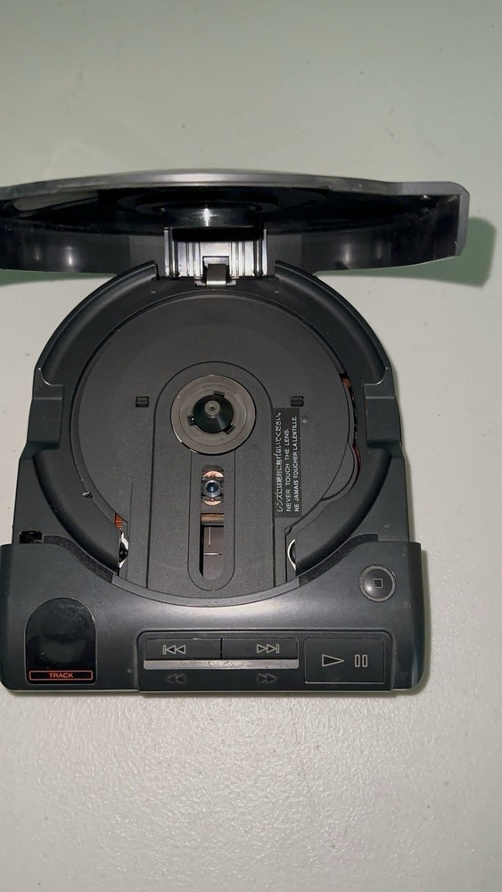 Vintage Sony D-160 Compact Disc Player Untested