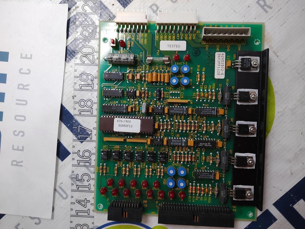 UNIVERSAL 424535032-E CONVEYOR CONTROL BOARD