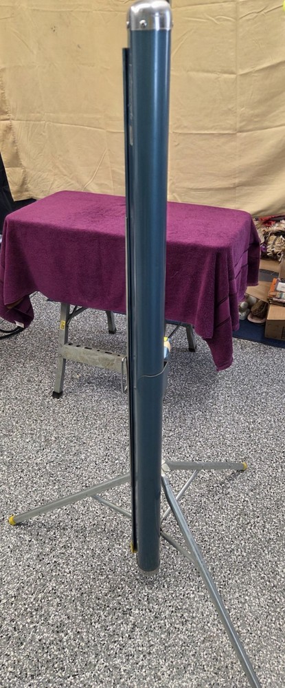 Vintage Radiant Imperial Screenmaster - Projection Screen