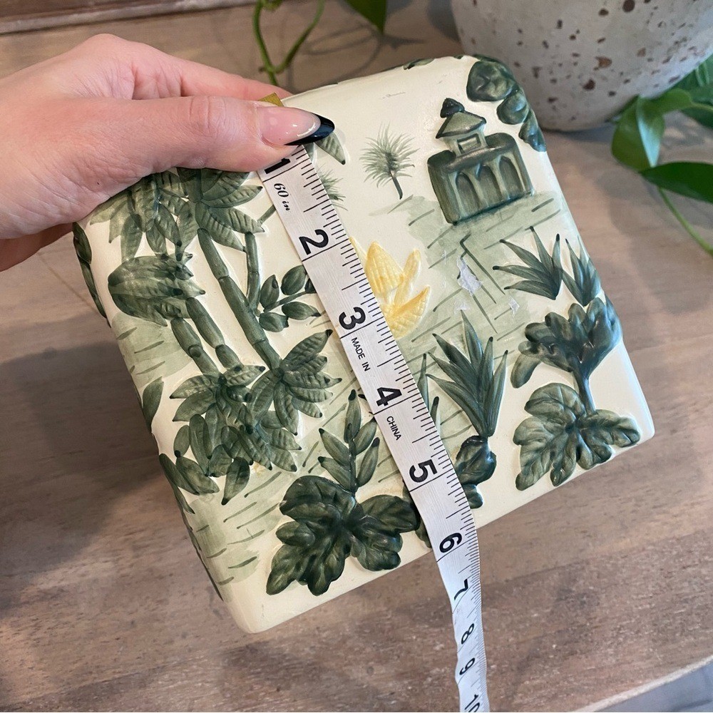 Tropical Beach Green Tissue Box