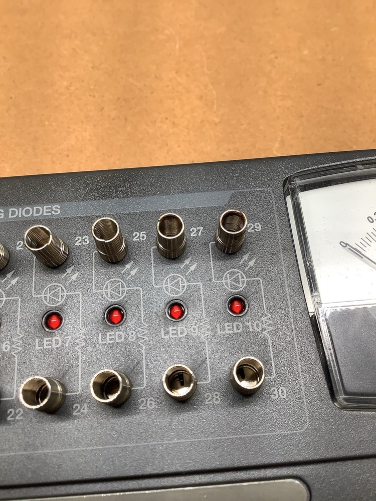 Radio Shack Electronics Learning Lab Model 28-027 - Untested - Read Description