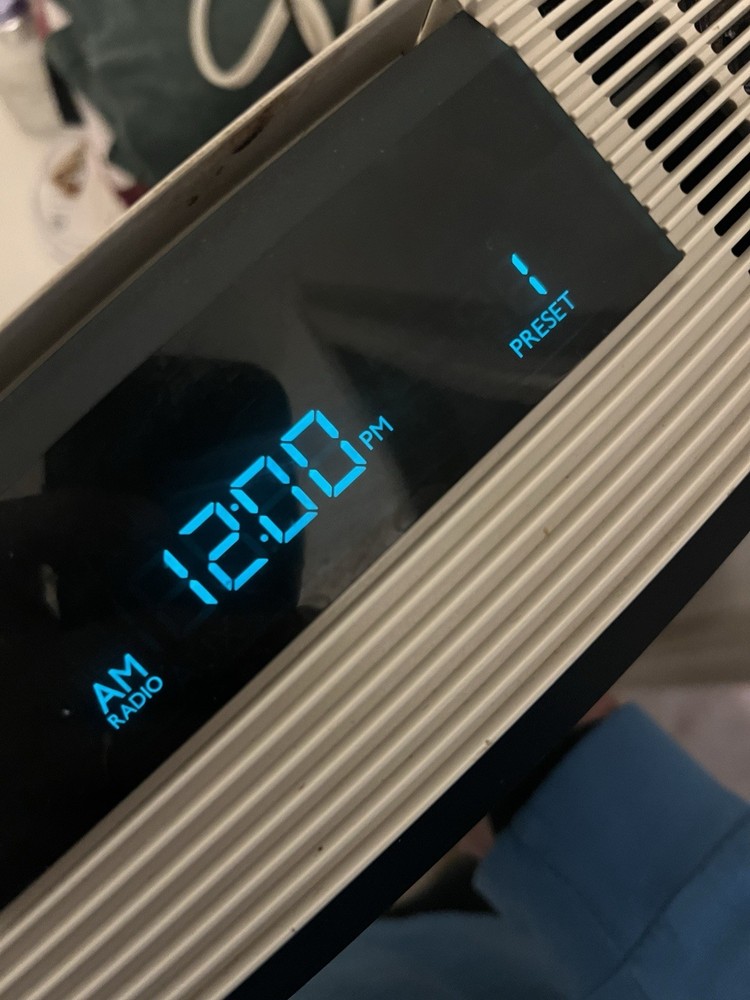 Bose Wave AWRC-1P AM/ FM - CD Player Does Not Work - Powers On